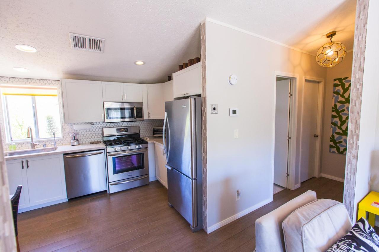 @ Marbella Lane - 10 Acres Oasis Desert Retreat! Joshua Tree Eksteriør billede