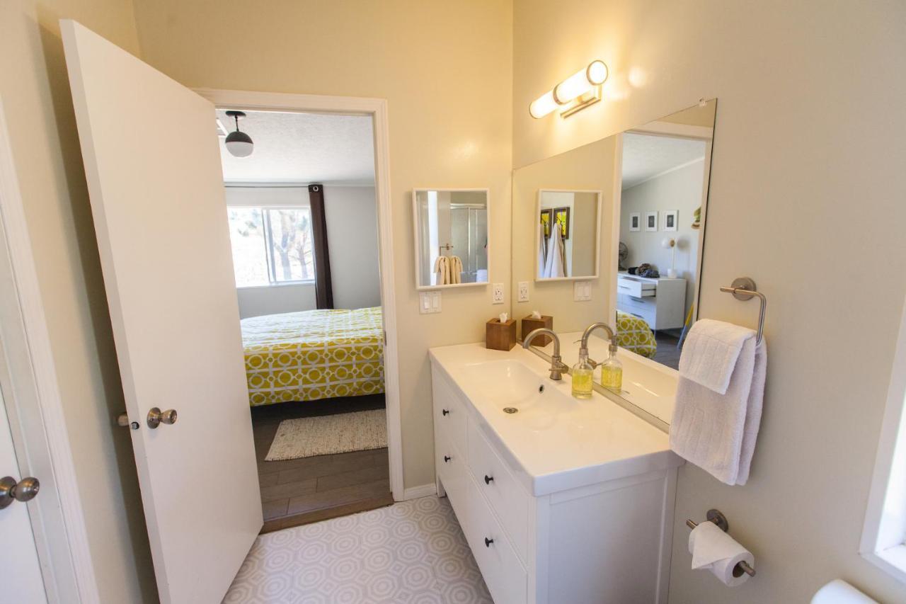 @ Marbella Lane - 10 Acres Oasis Desert Retreat! Joshua Tree Eksteriør billede